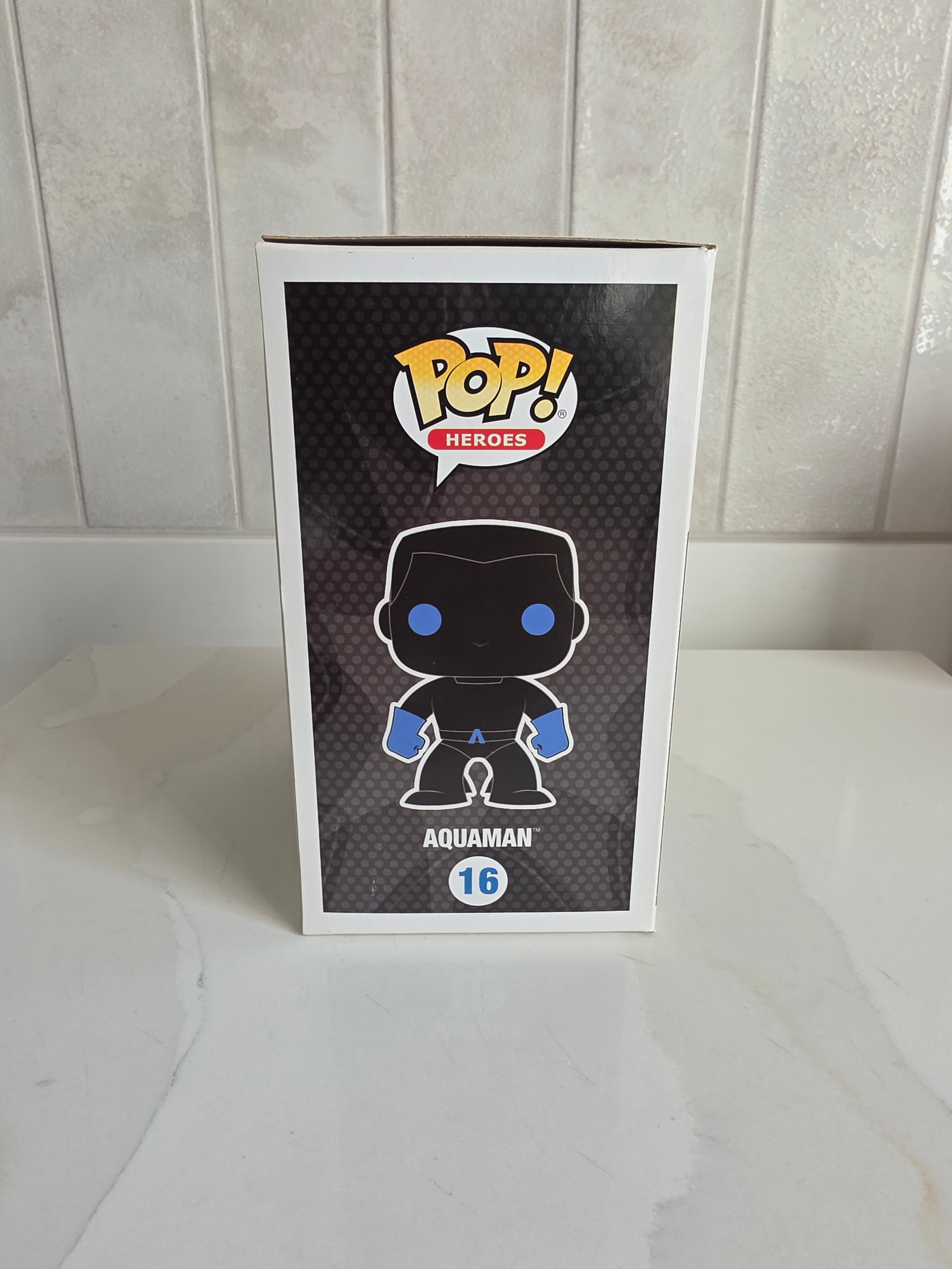 Funko Pop! Aquaman 16 (glow in the dark) (pre-owned) - Frog Vault Collectables