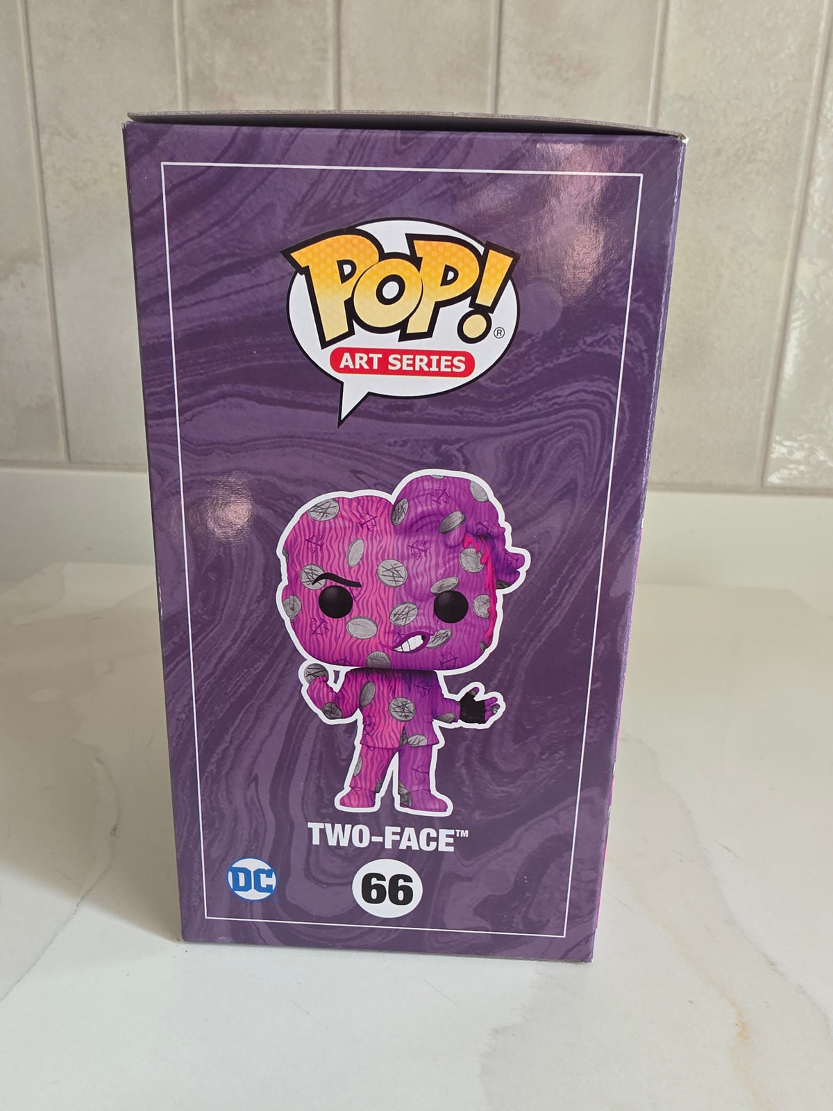 Funko Pop! Art Series Batman Forever Two-face 66 (pre-owned) - Frog Vault Collectables