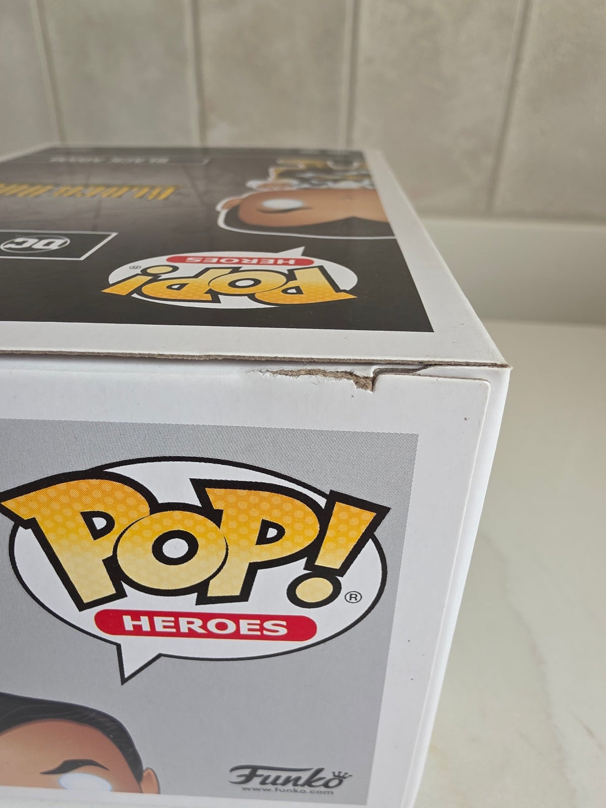 Funko Pop! Black Adam 348 (pre-owned) - Frog Vault Collectables