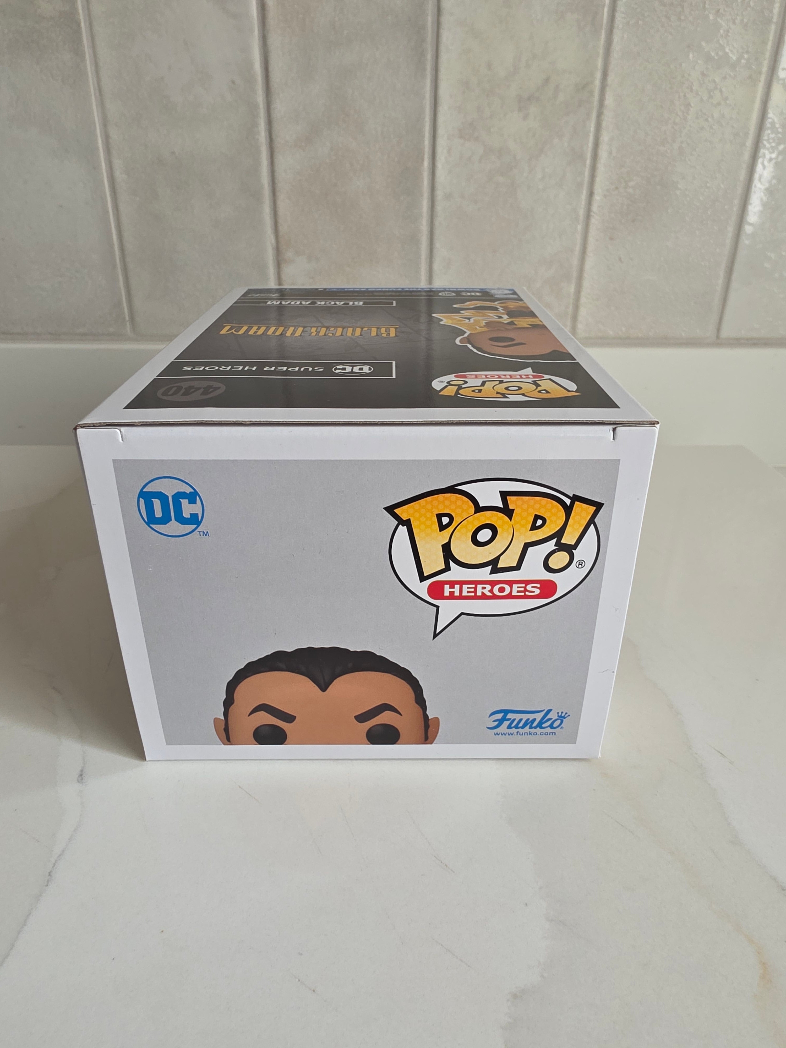 Funko Pop! Black Adam 440 (pre-owned) - Frog Vault Collectables