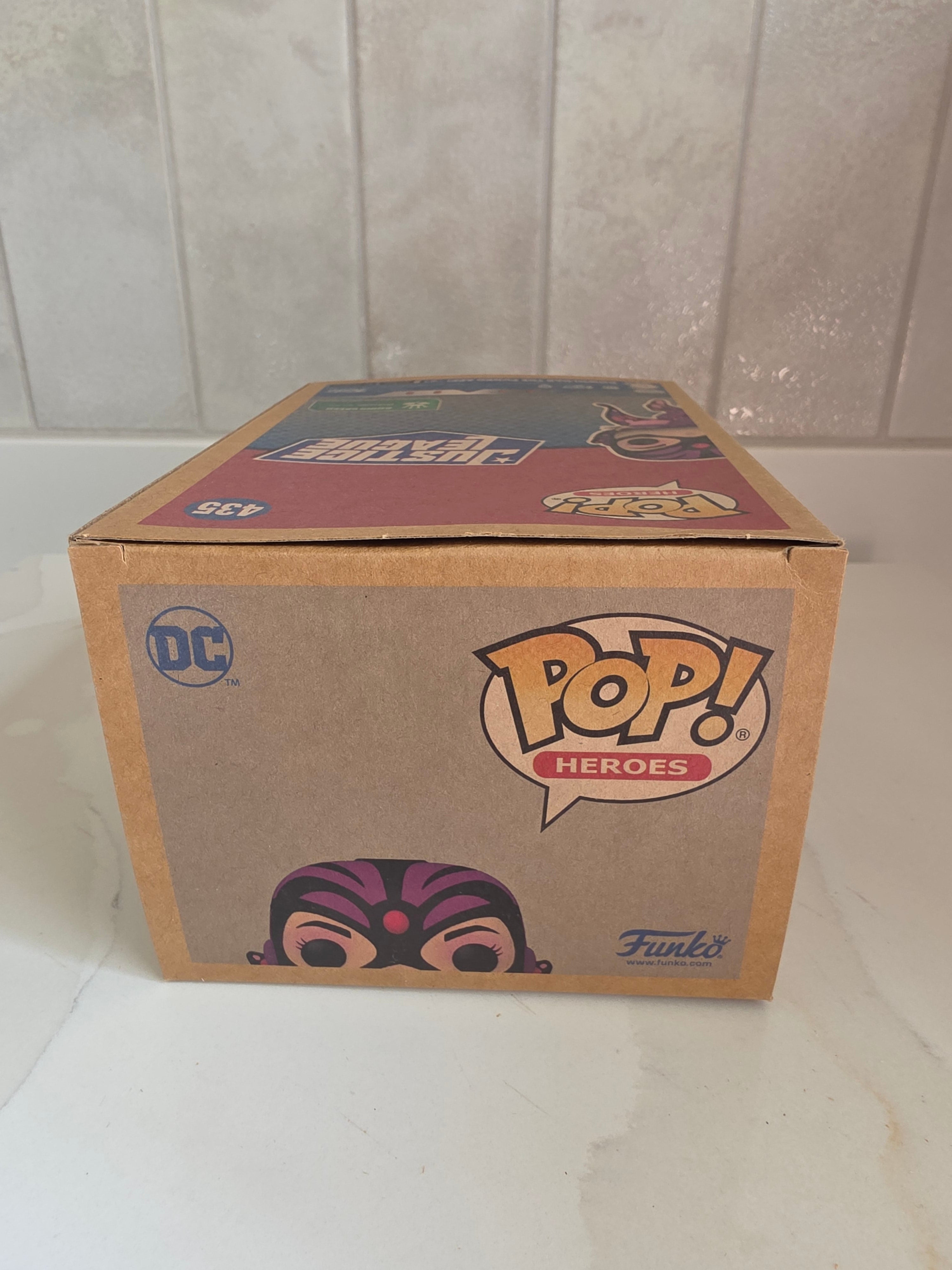 Funko Pop! Black Orchid 435 (pre-owned) - Frog Vault Collectables