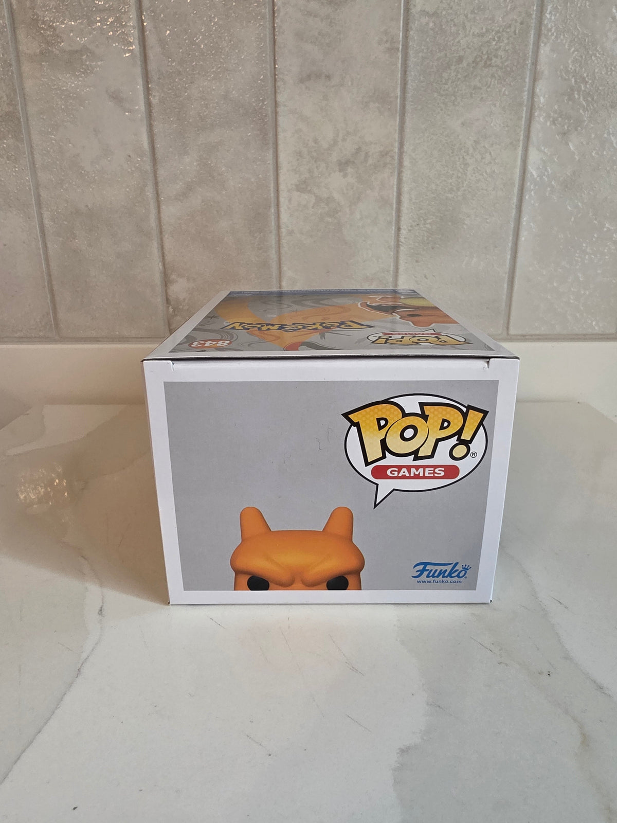Funko Pop! Charizard 843 (pre-owned) - Frog Vault Collectables