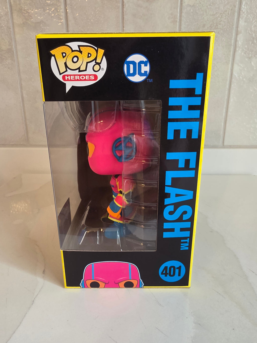 Funko Pop! DC Flash 401 (blacklight) (pre-owned) - Frog Vault Collectables