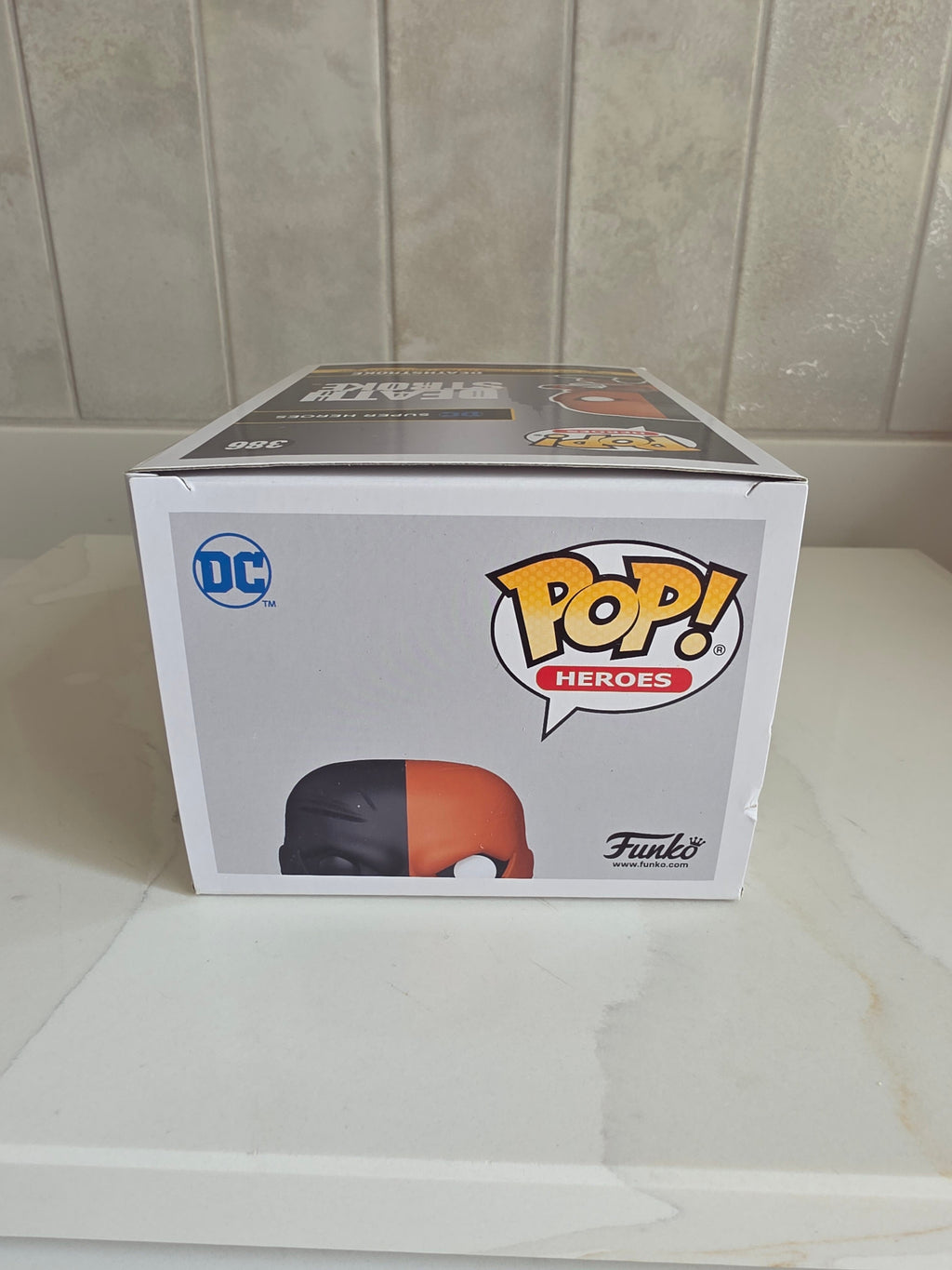 Funko Pop! Deathstroke 386 (pre-owned) - Frog Vault Collectables