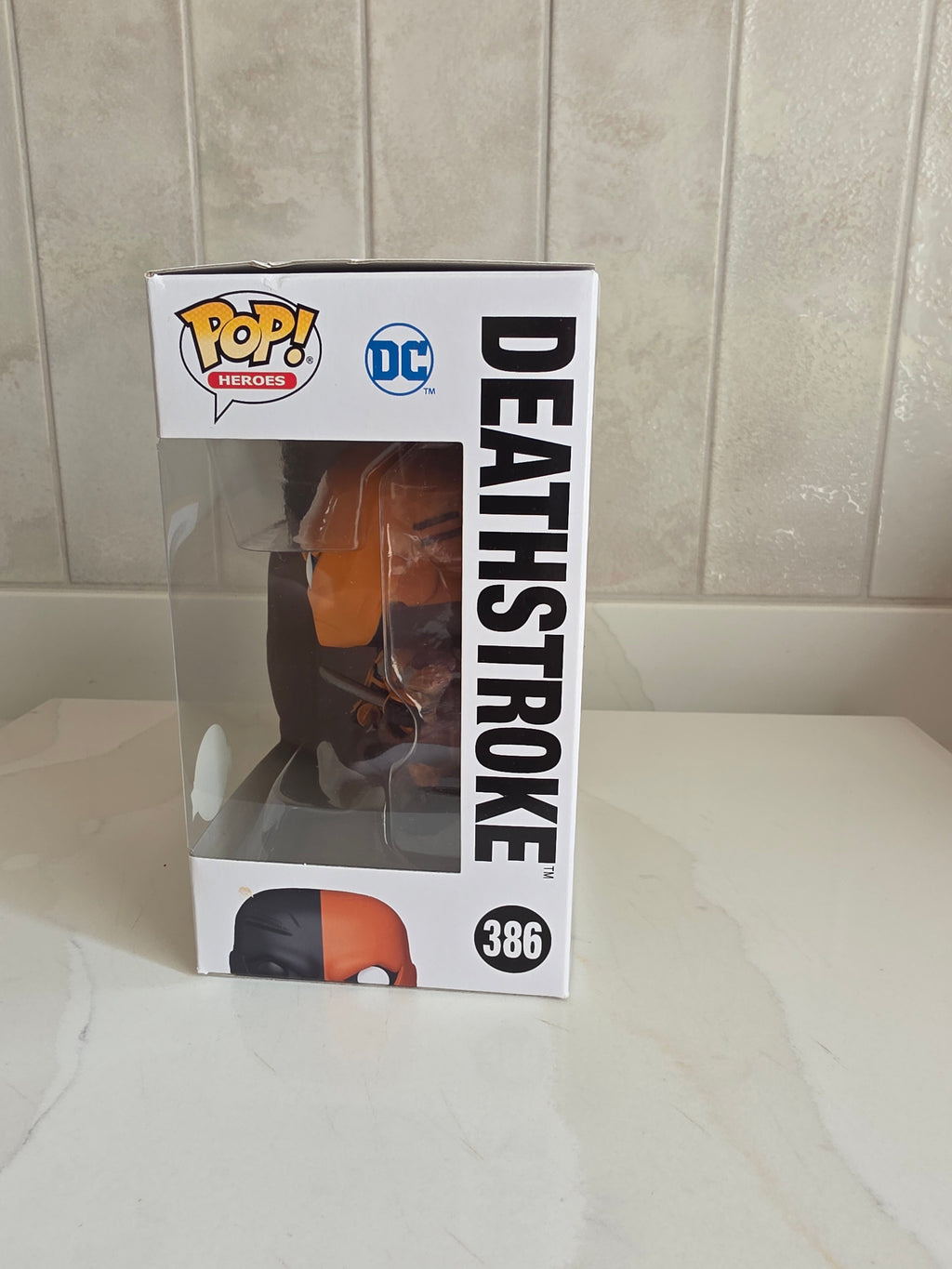 Funko Pop! Deathstroke 386 (pre-owned) - Frog Vault Collectables