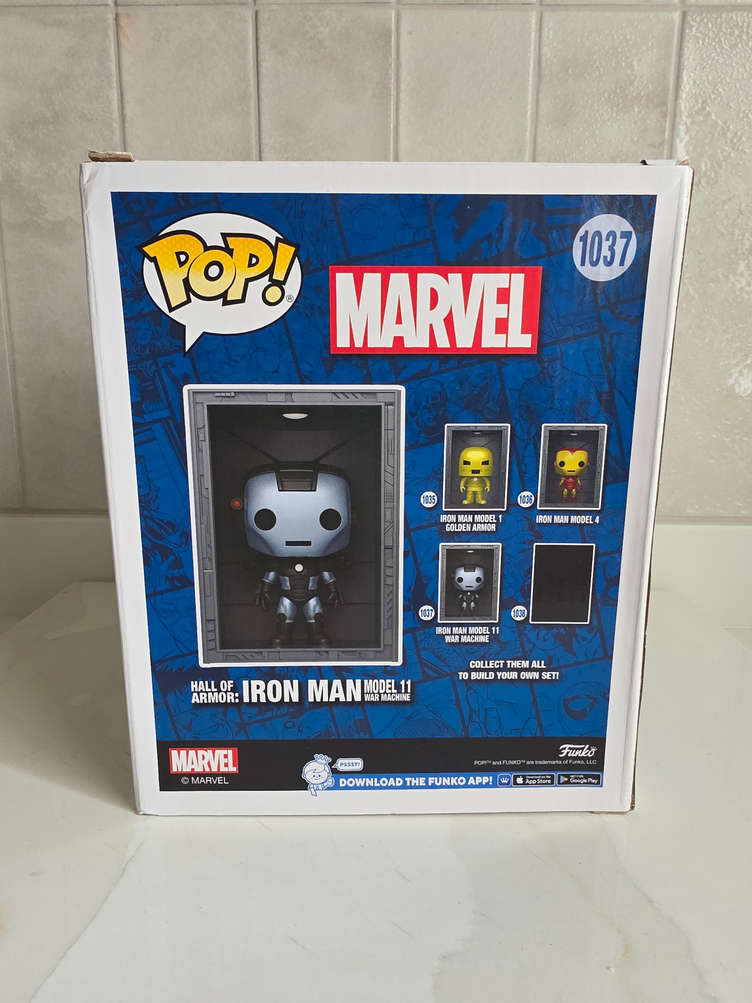 Funko Pop! Deluxe Hall of Armor: Iron man model 11 war machine 1037 (pre-owned) - Frog Vault Collectables