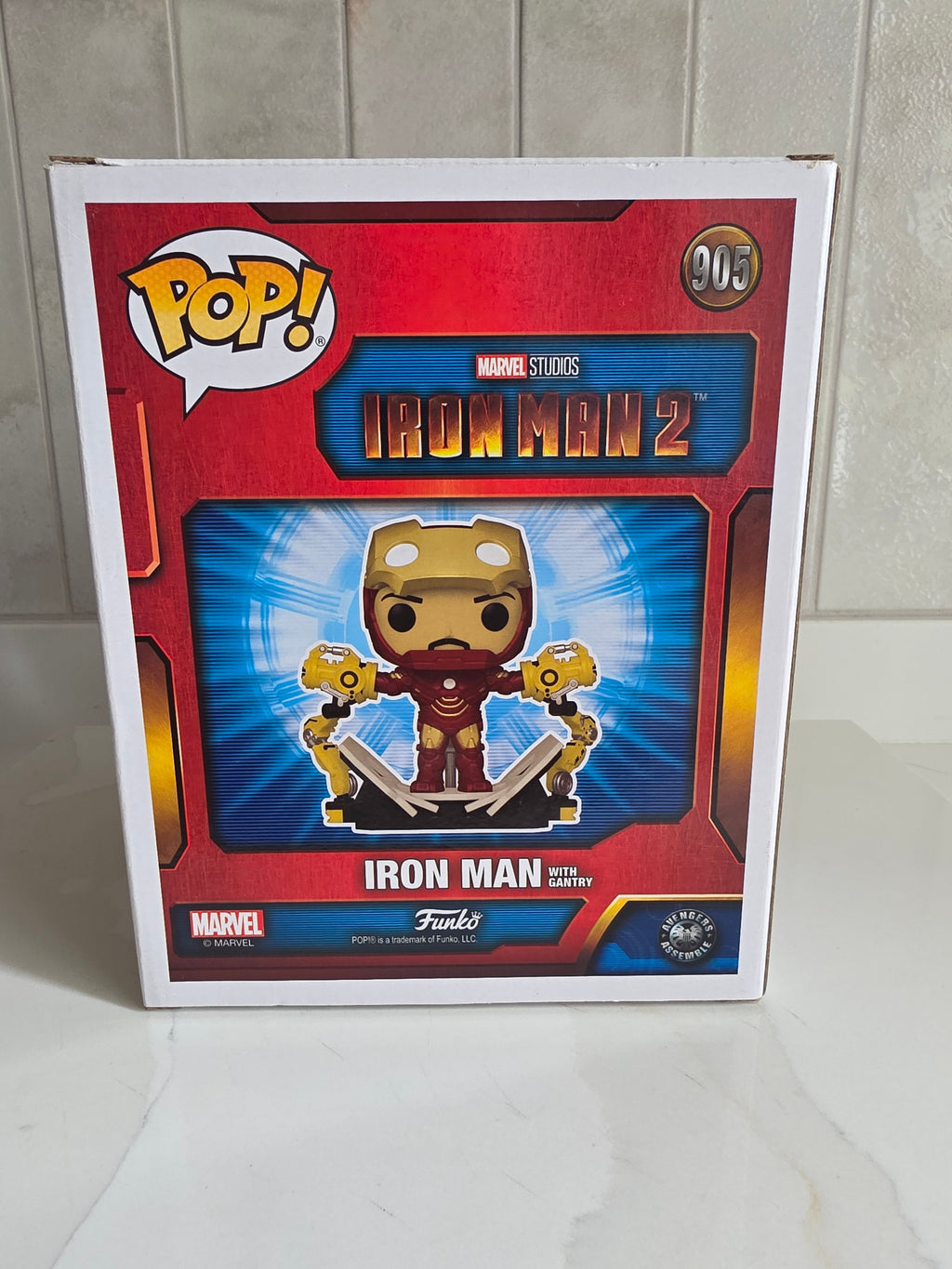 Funko Pop! Deluxe Iron Man with Gantry 905 (PX) (pre-owned) - Frog Vault Collectables