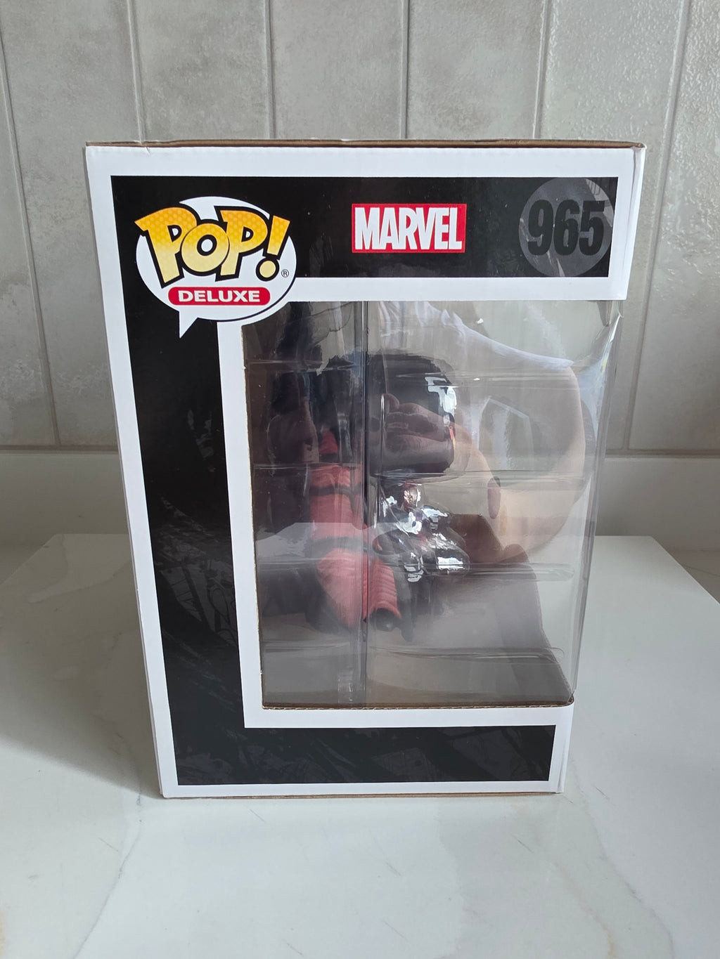 Funko Pop! Deluxe Venom on Throne 965 (pop in a box) (pre-owned) - Frog Vault Collectables