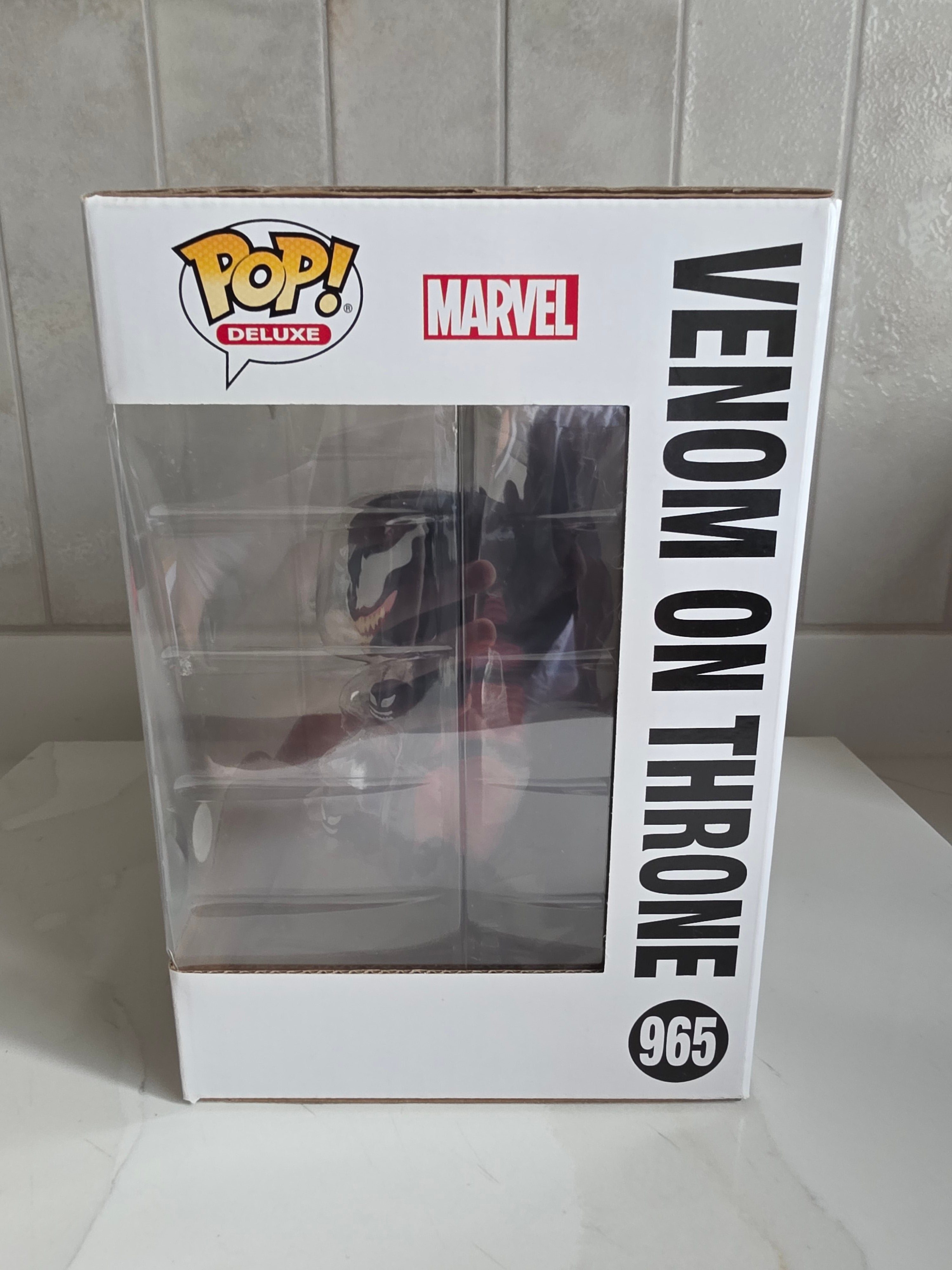 Funko Pop! Deluxe Venom on Throne 965 (pop in a box) (pre-owned) - Frog Vault Collectables
