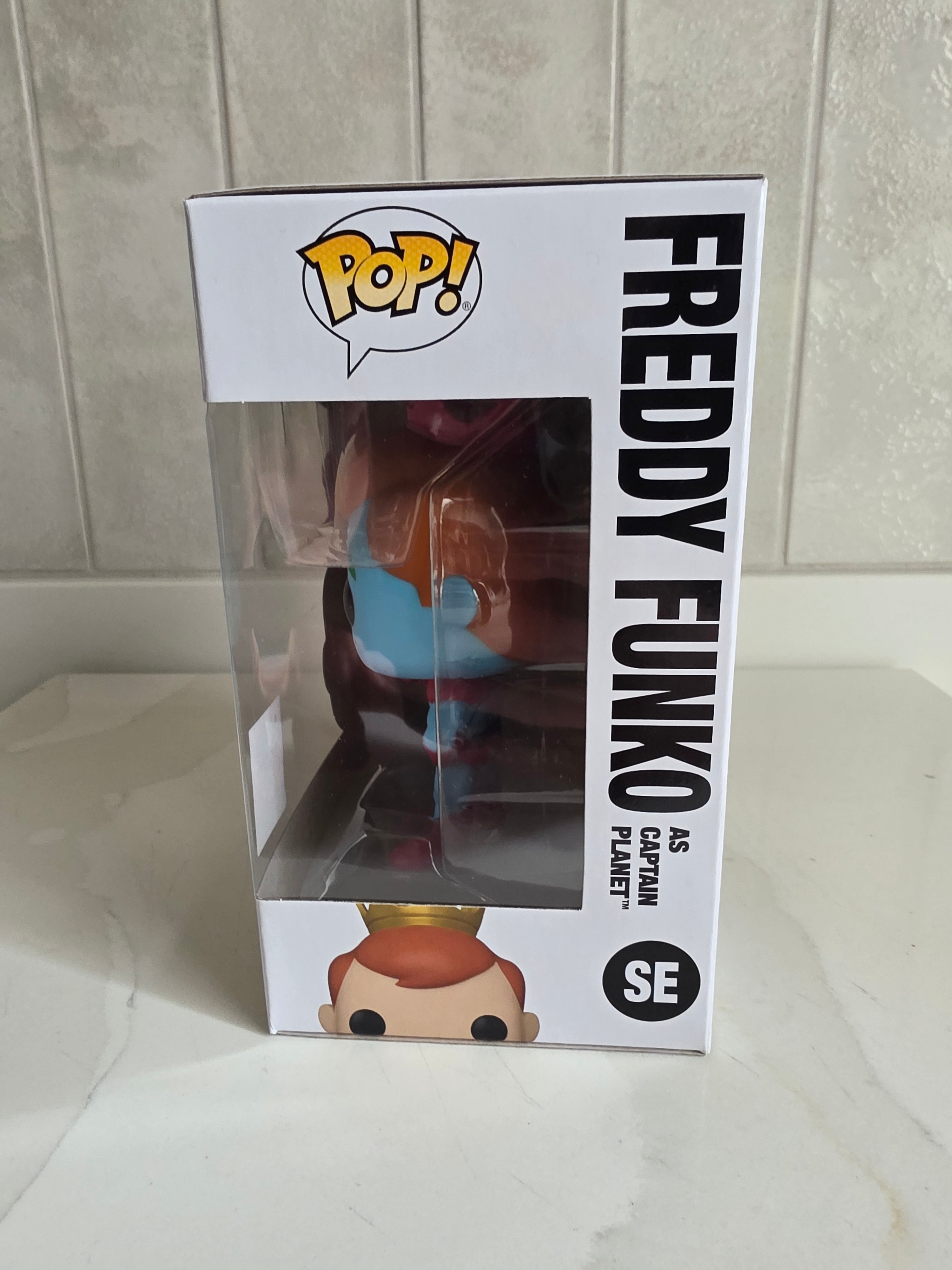Funko Pop! Freddy Funko as Captain Planet SE 2024 3000 Pieces (pre-owned) - Frog Vault Collectables