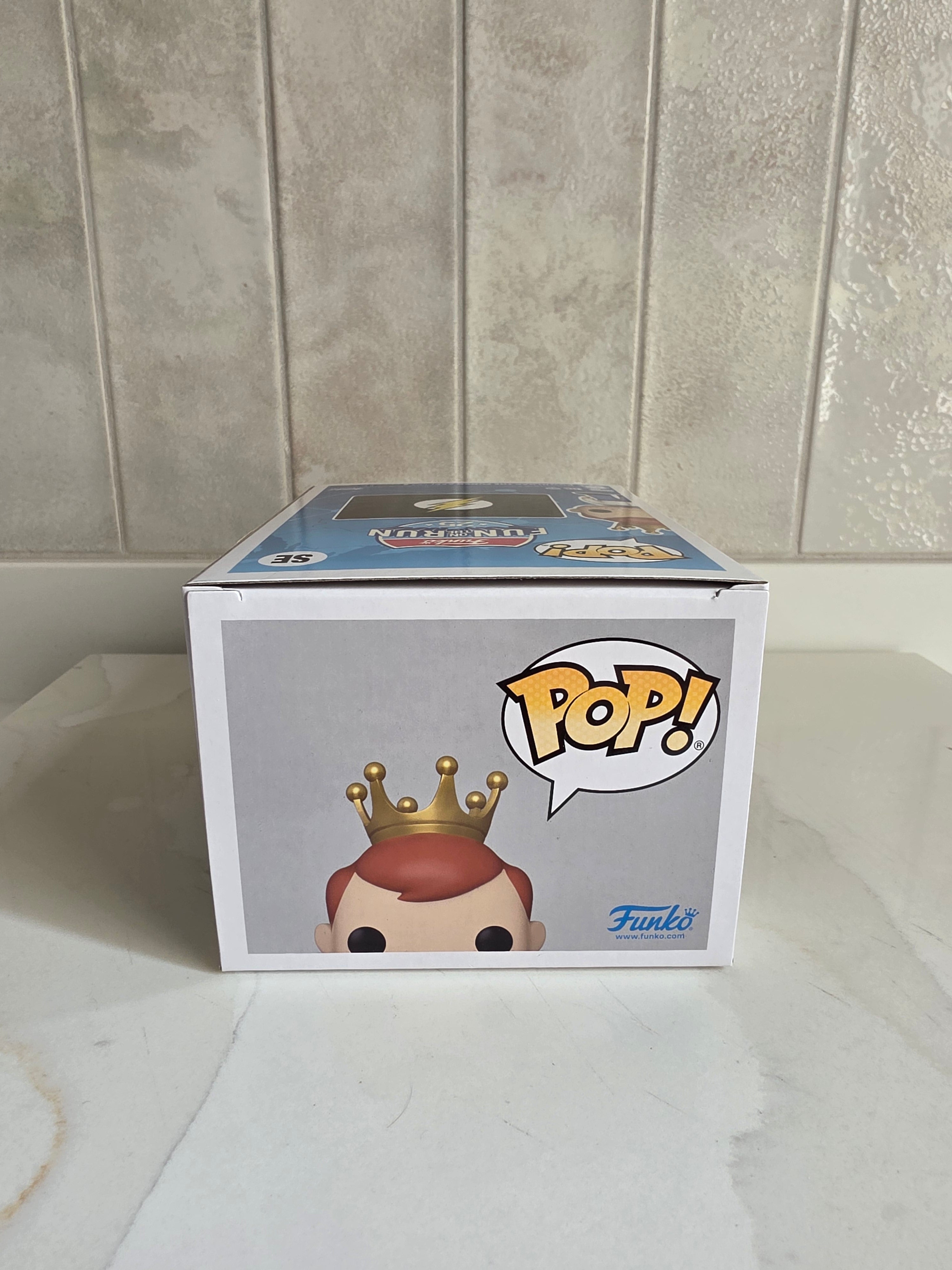 Funko Pop! Freddy Funko as the Flash SE (pre-owned) - Frog Vault Collectables