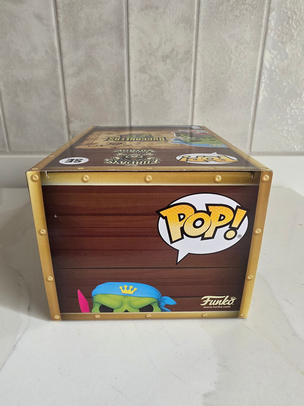 Funko Pop! Funtastic Voyage Blacklight Buccaneers SE 2024 (Pre-owned) - Frog Vault Collectables