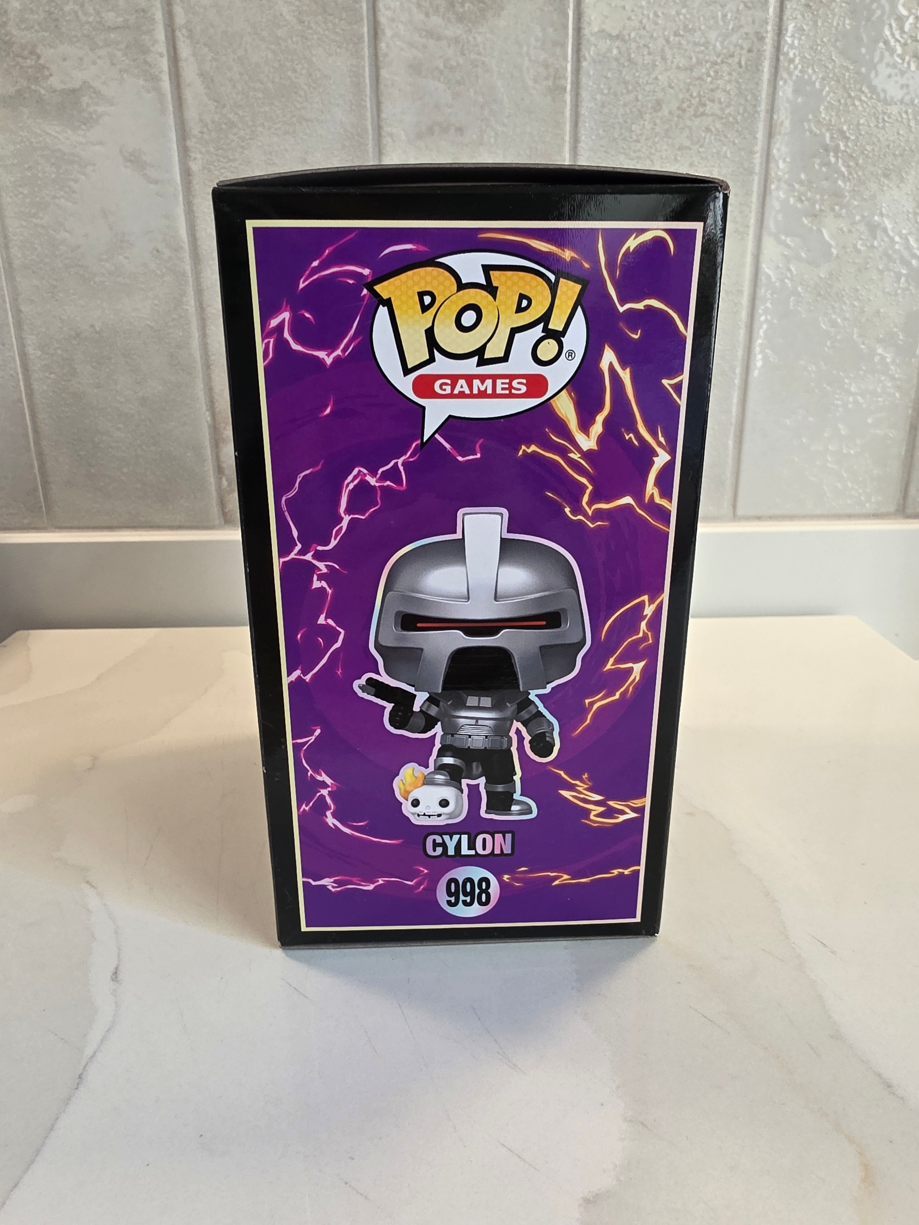 Funko Pop! Games Cylon 998 Chase (pre-owned) - Frog Vault Collectables