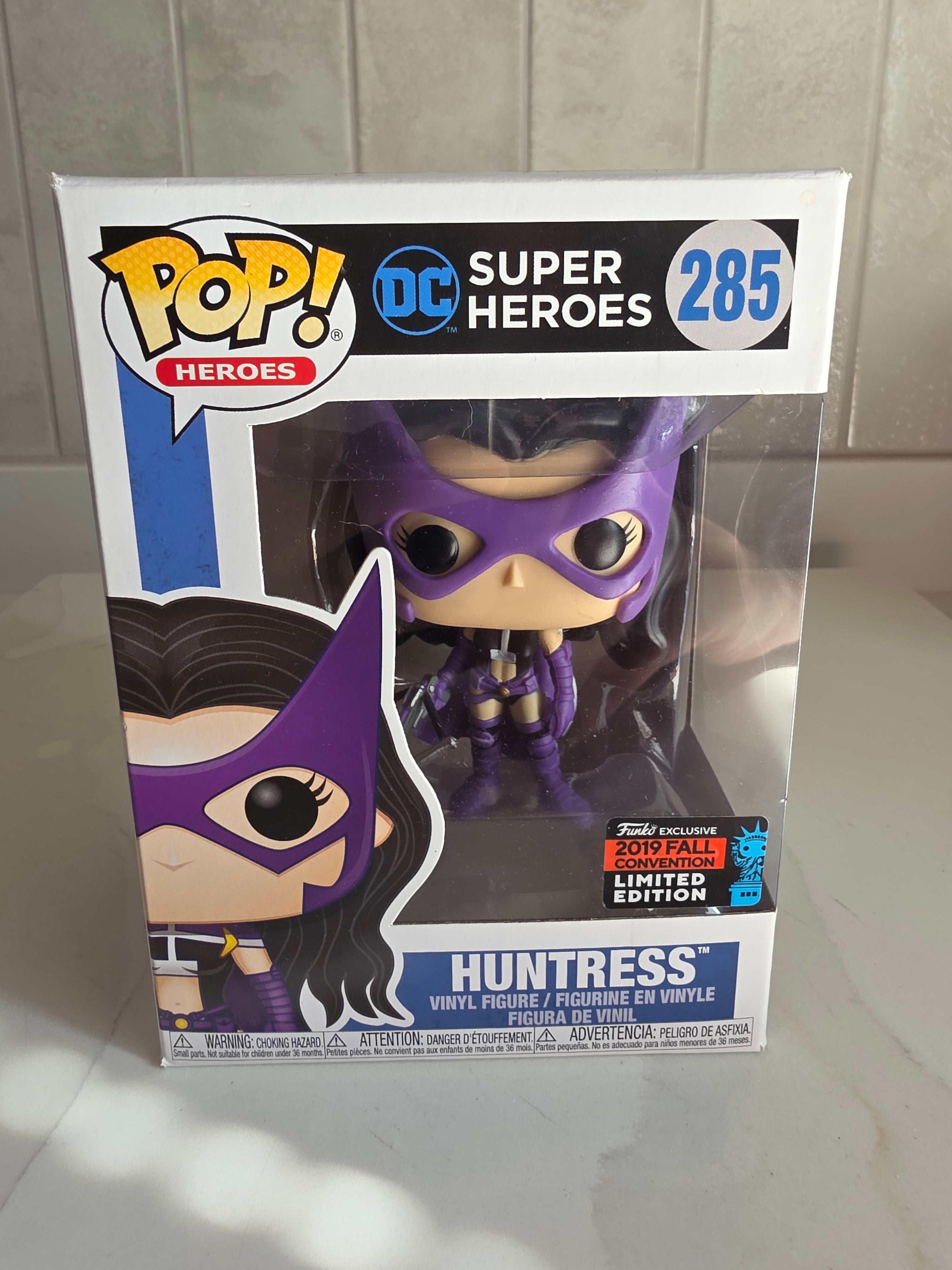 Funko Pop! Huntress 285 (pre-owned) - Frog Vault Collectables