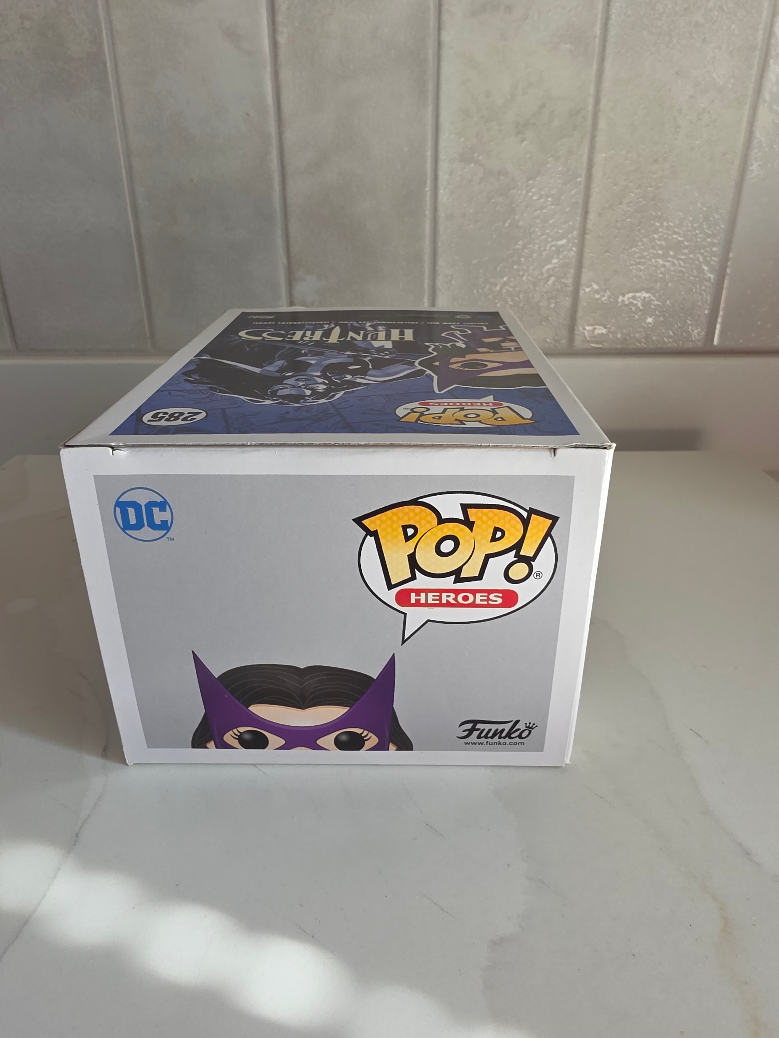 Funko Pop! Huntress 285 (pre-owned) - Frog Vault Collectables