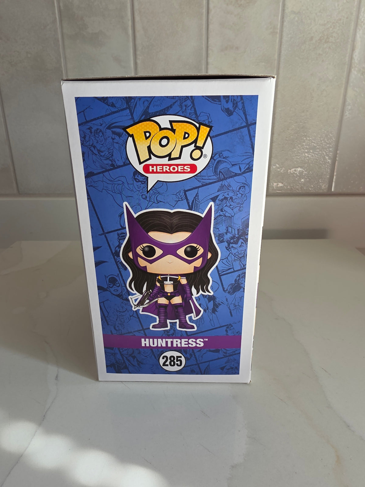 Funko Pop! Huntress 285 (pre-owned) - Frog Vault Collectables