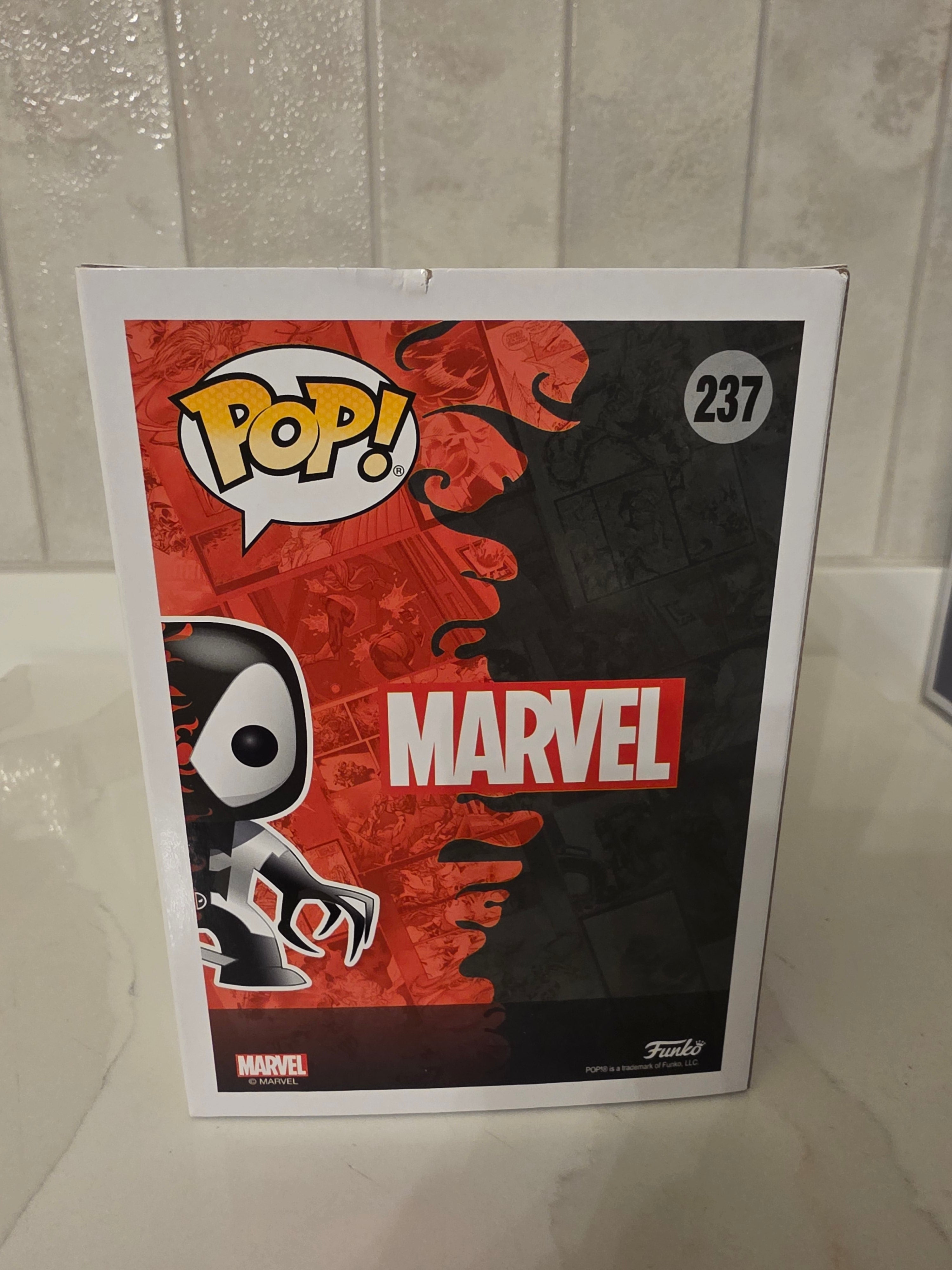 Funko Pop! Marvel Deadpool/Venom 237 (pre-owned) - Frog Vault Collectables