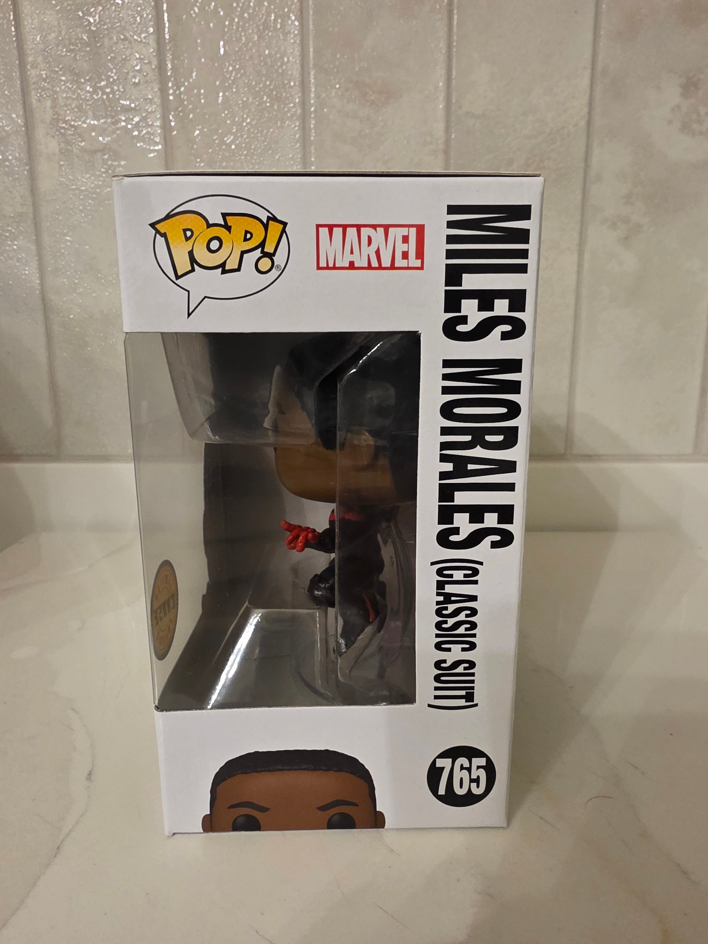 Funko Pop! Marvel Miles Morales (classic suit) 765 Chase (pre-owned) - Frog Vault Collectables