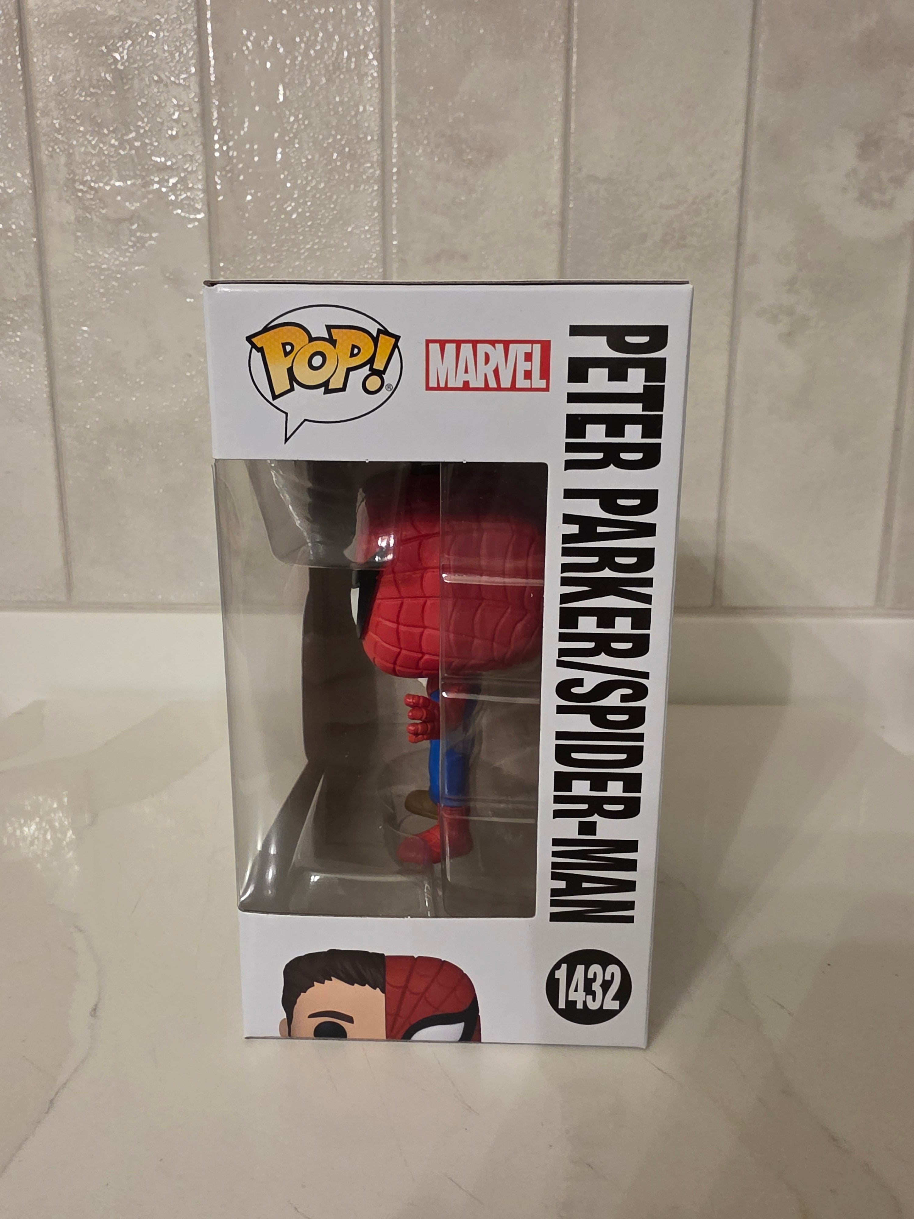 Funko Pop! Marvel Peter Parker/Spider-man 1432 (pre-owned) - Frog Vault Collectables