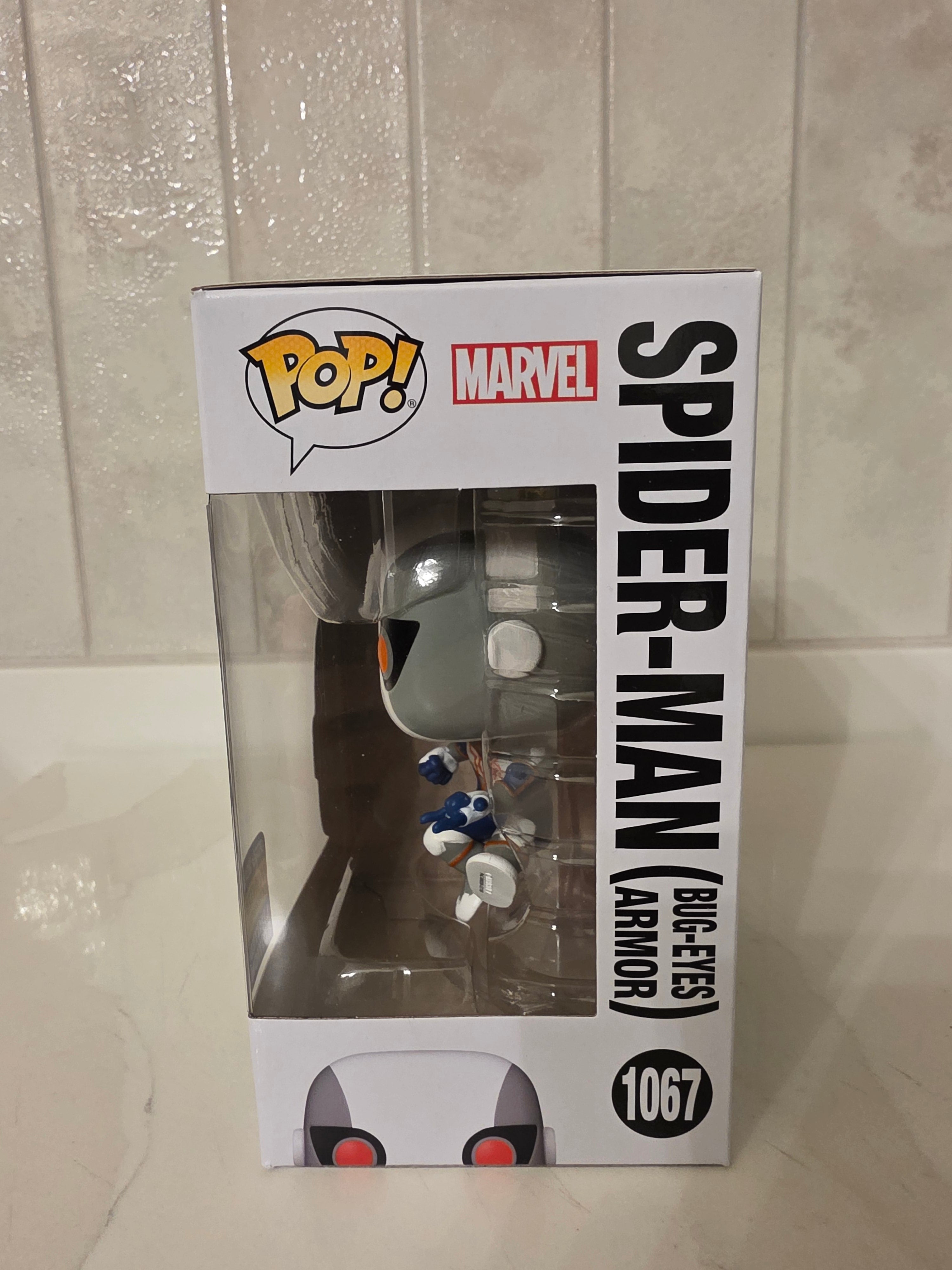 Funko Pop! Marvel Spider-man (bug-eyes armor) 1067 (pre-owned) - Frog Vault Collectables