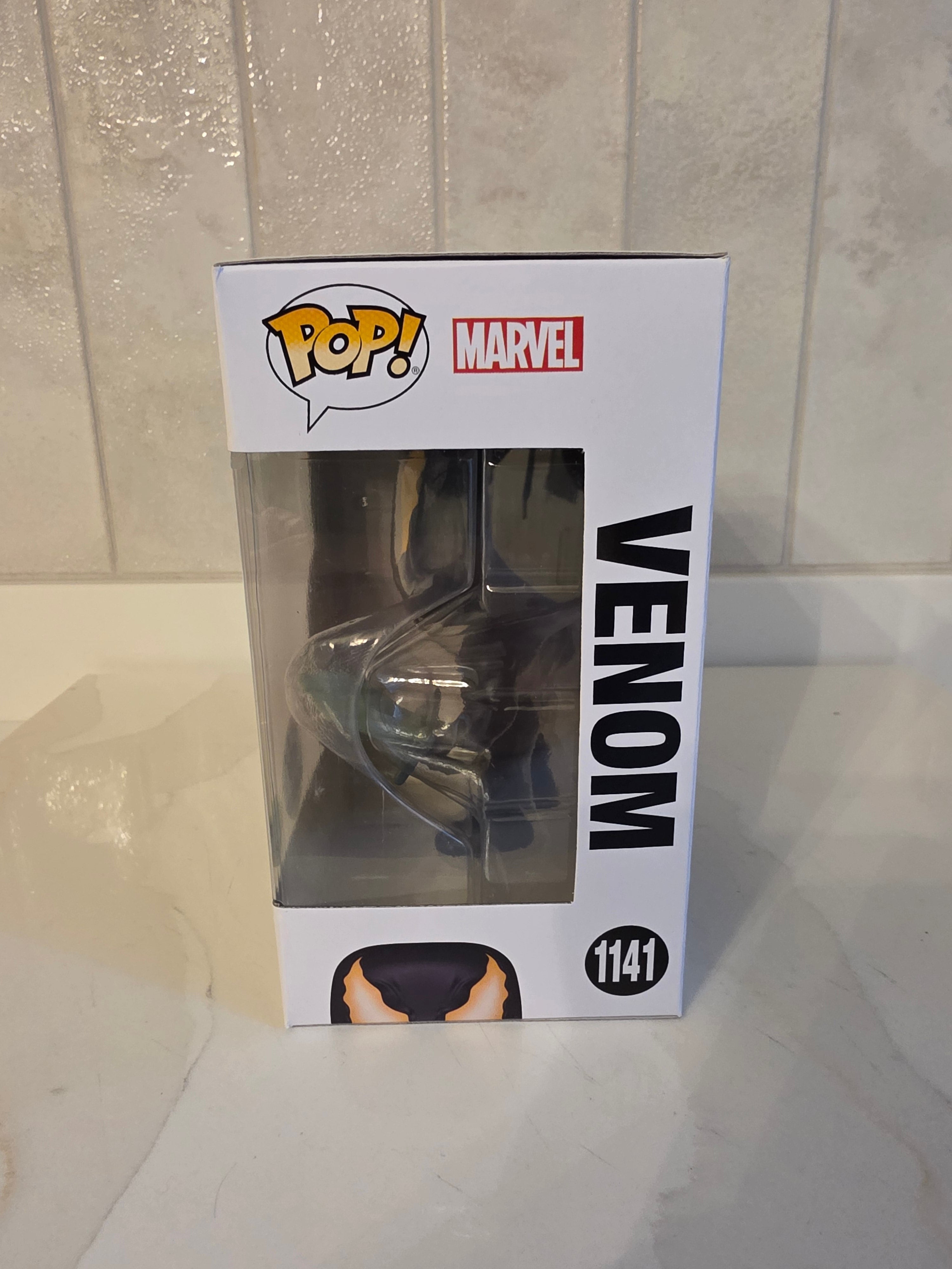 Funko Pop! Marvel Venom 1141 (glow in the dark) (pre-owned) - Frog Vault Collectables