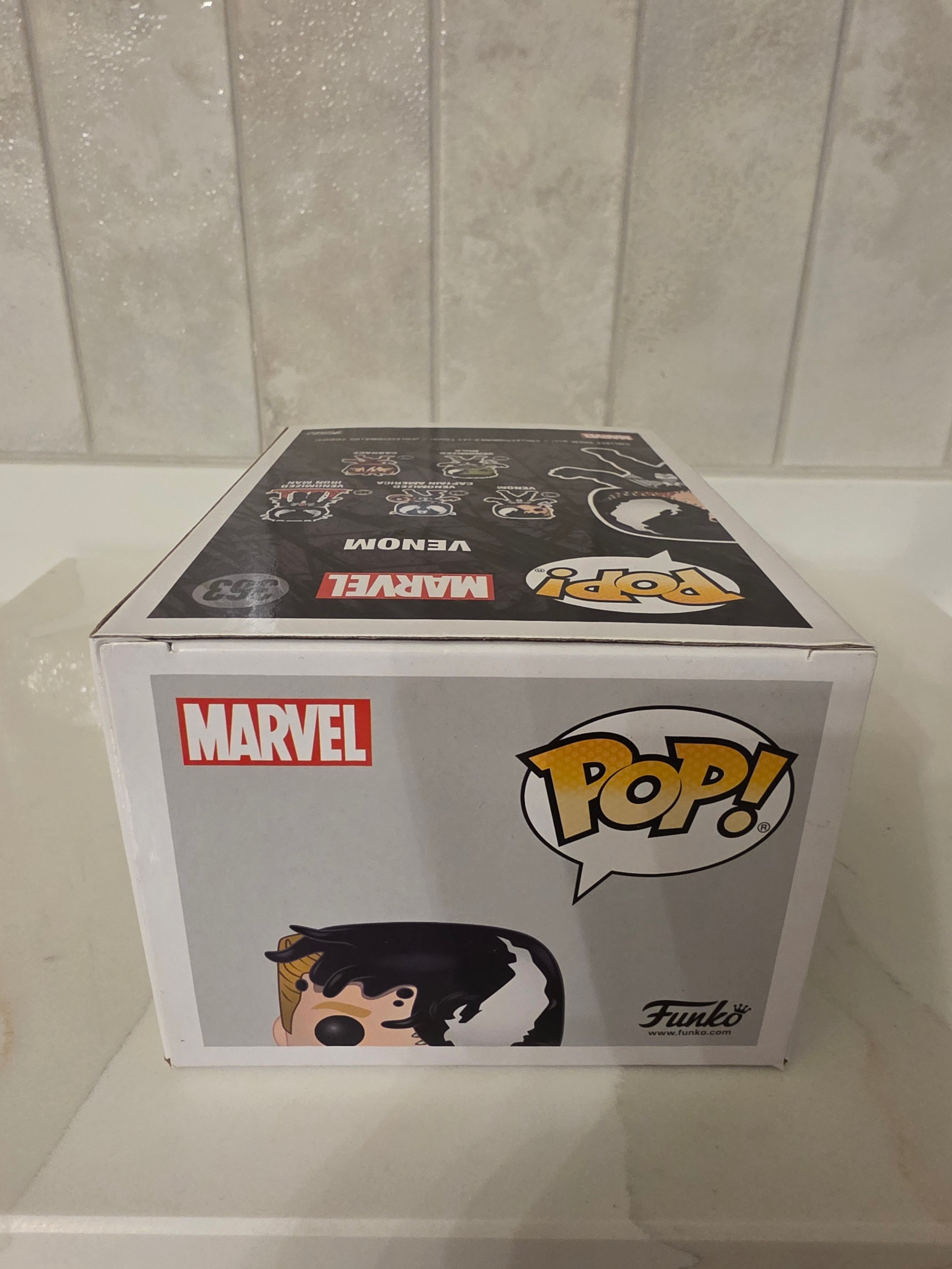 Funko Pop! Marvel Venom 363 (pre-owned) - Frog Vault Collectables