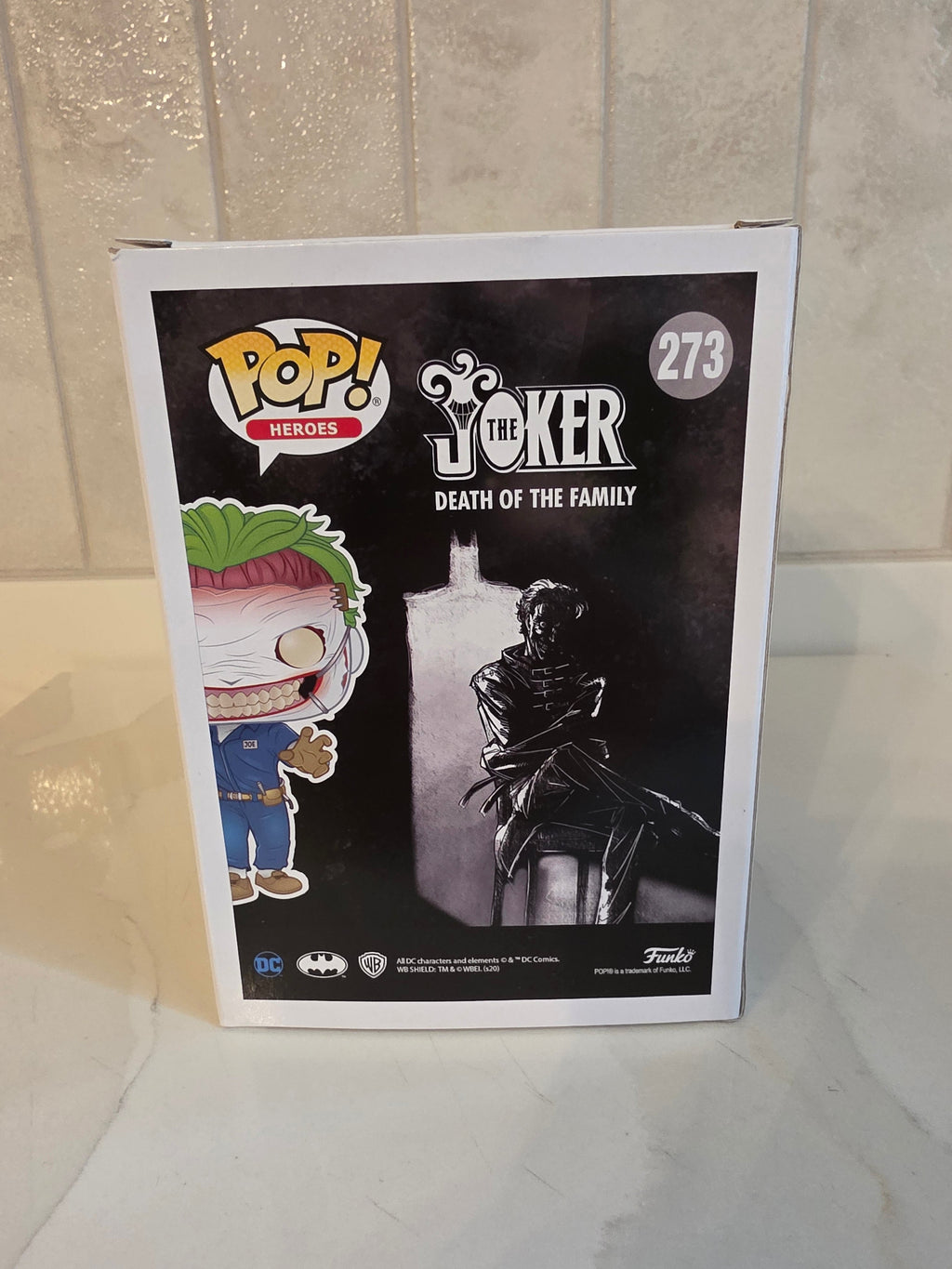 Funko Pop! The Joker (death of the family) 273 (pre-owned) - Frog Vault Collectables
