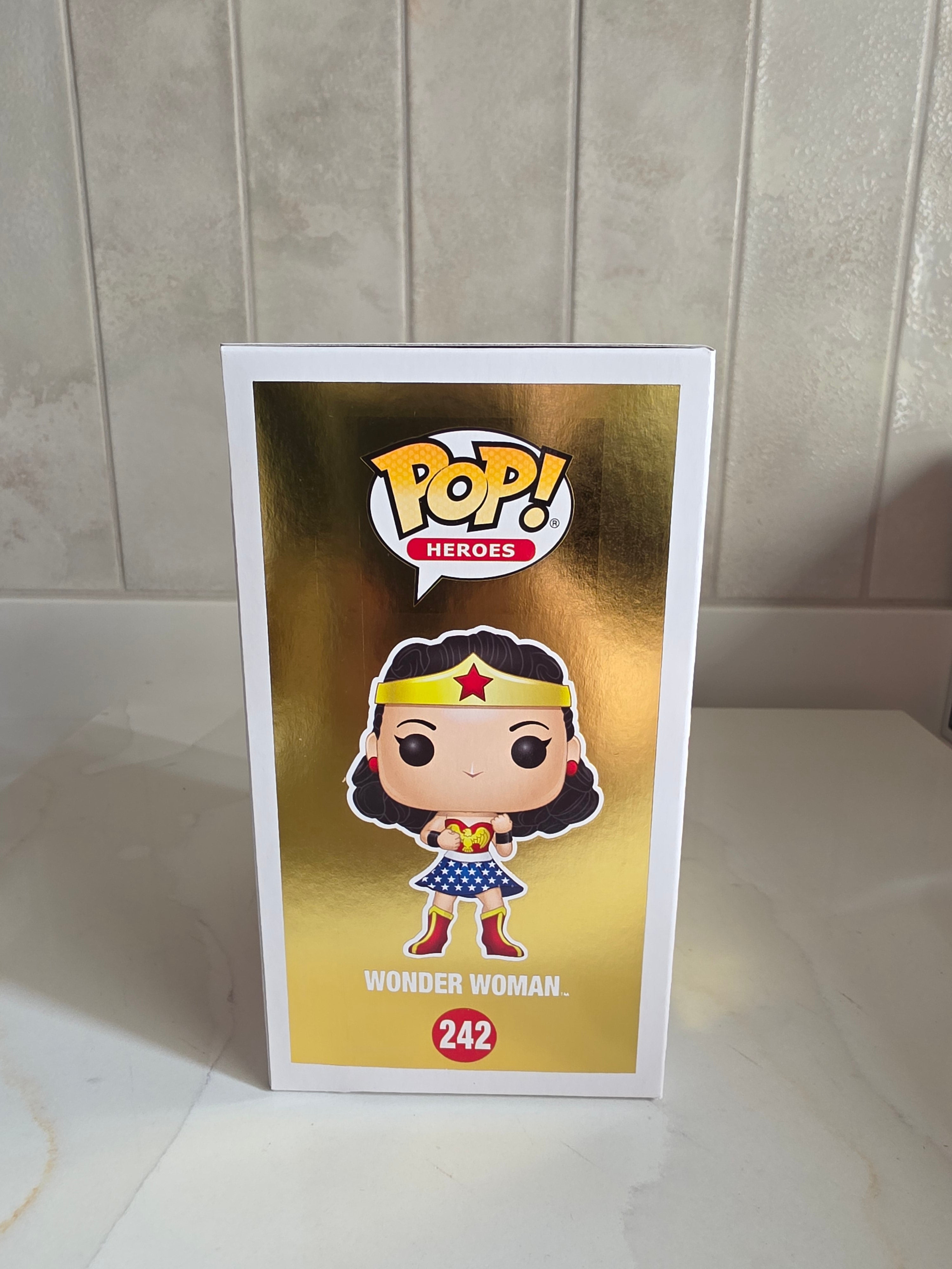 Funko Pop! Wonder Woman 242 (pre-owned) - Frog Vault Collectables