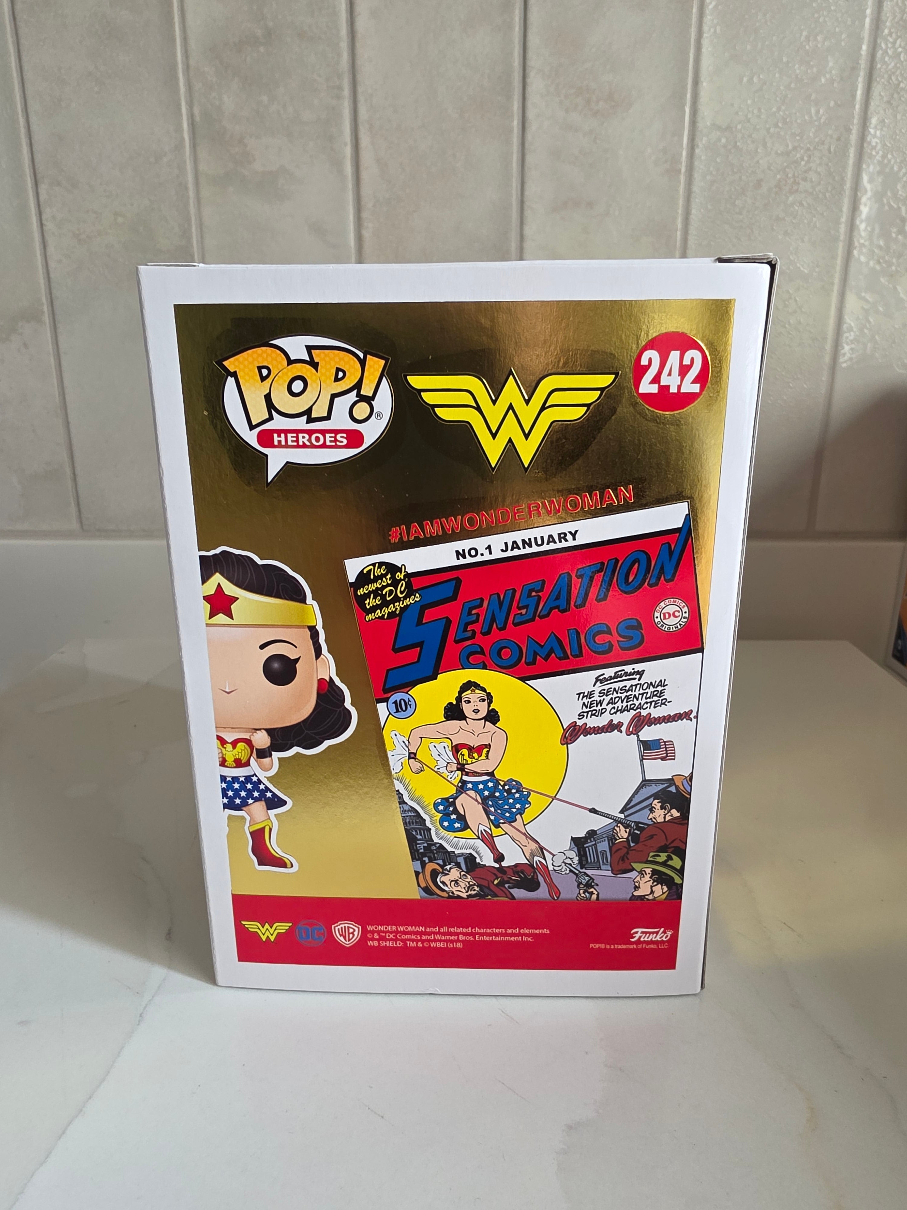 Funko Pop! Wonder Woman 242 (pre-owned) - Frog Vault Collectables