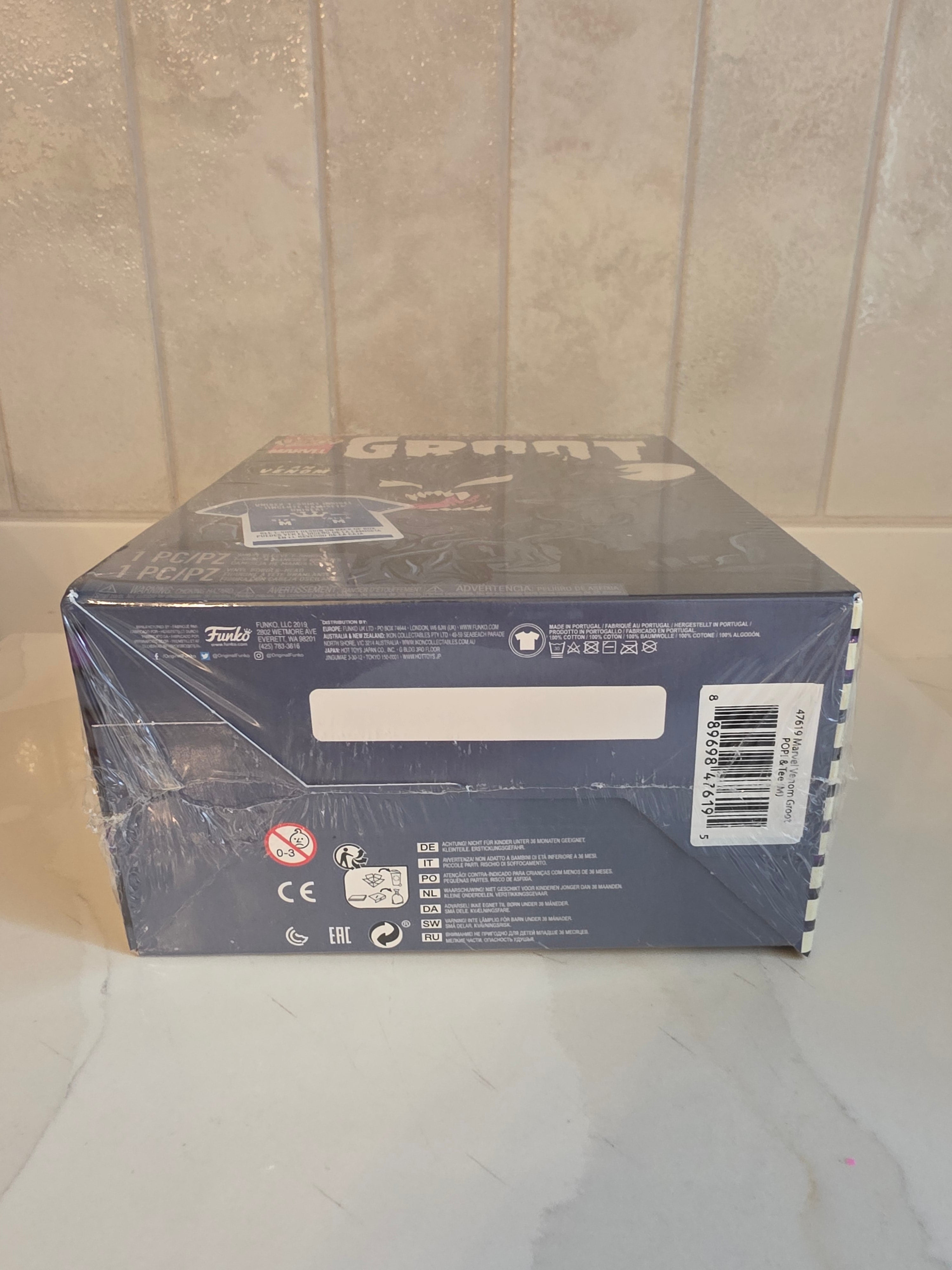 Funko Pop! Tees Marvel Venomized Groot - size Medium