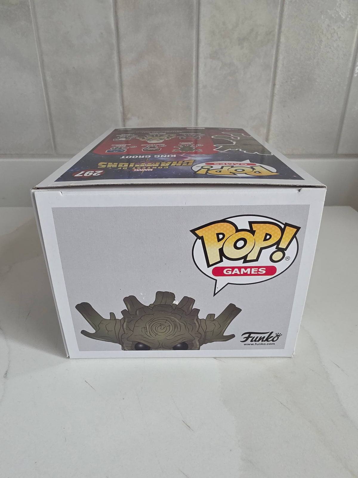 Funko Pop! Gamerverse King Groot 297 MCM comic con (pre-owned)