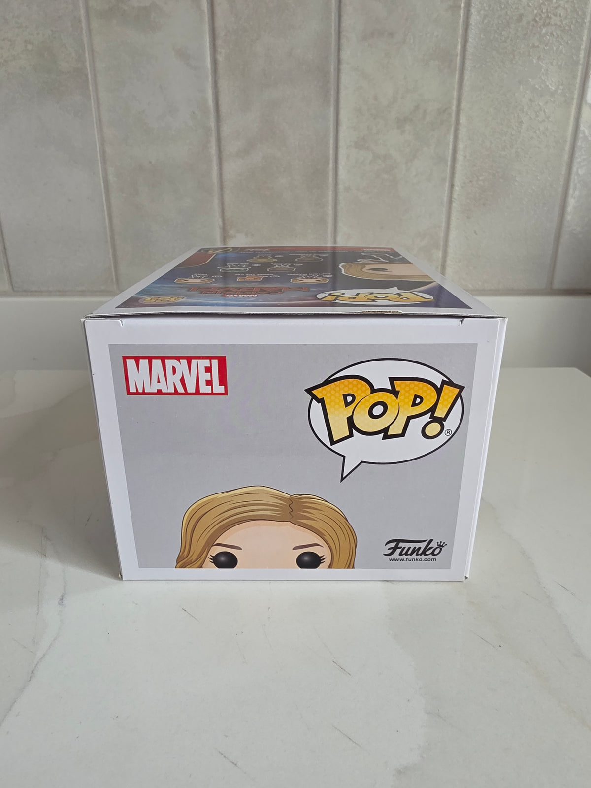 Funko Pop! Captain Marvel 425 chase edition (pre-owned)