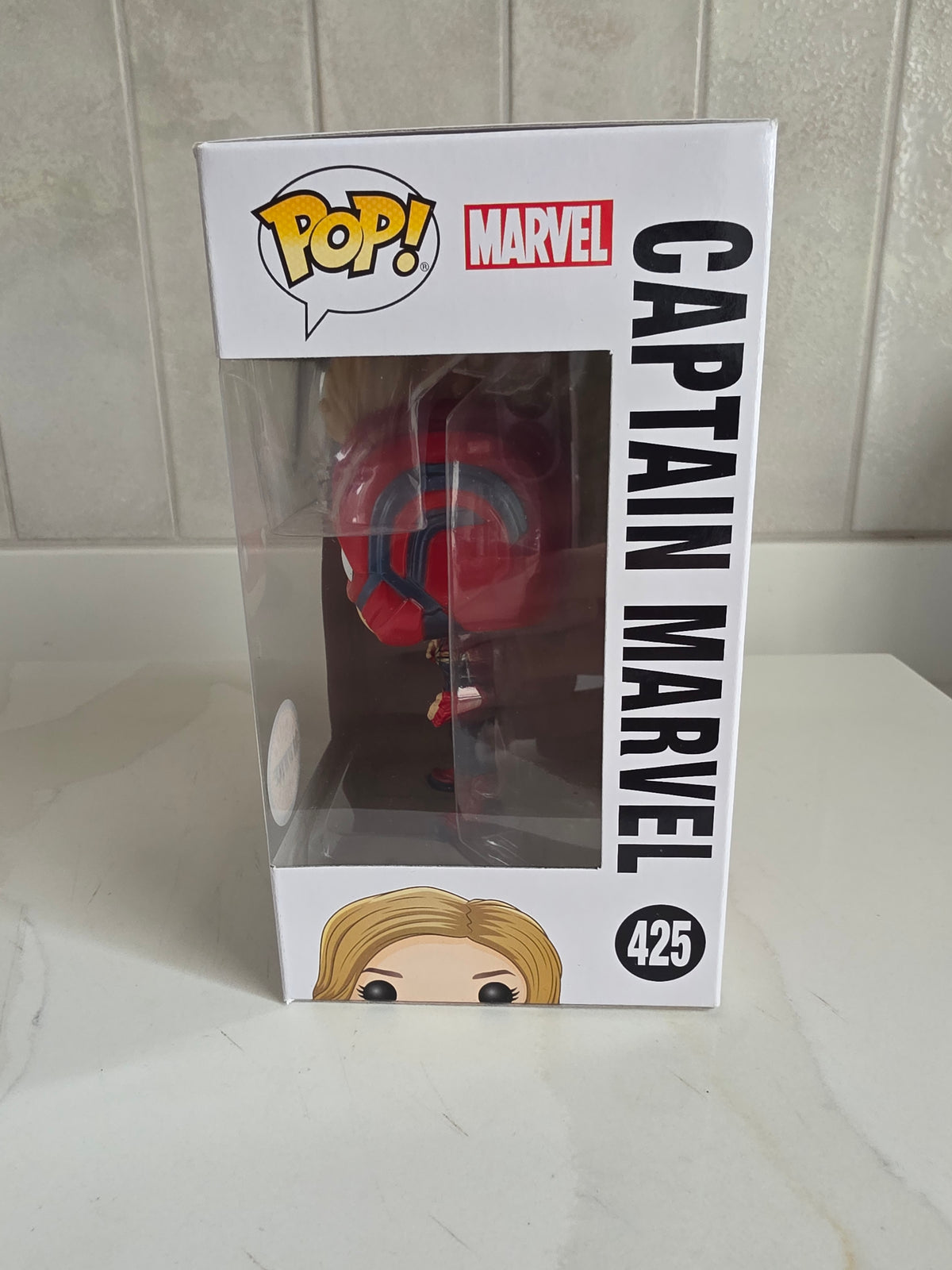 Funko Pop! Captain Marvel 425 chase edition (pre-owned)