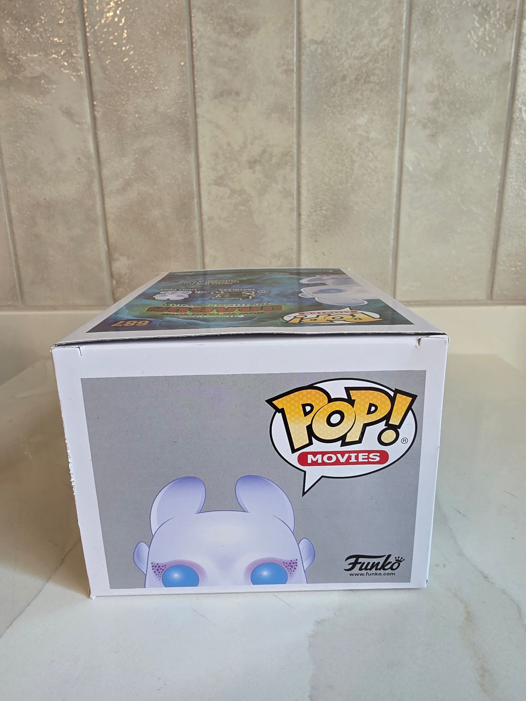 Funko Pop! Light Fury 687 (pre-owned)