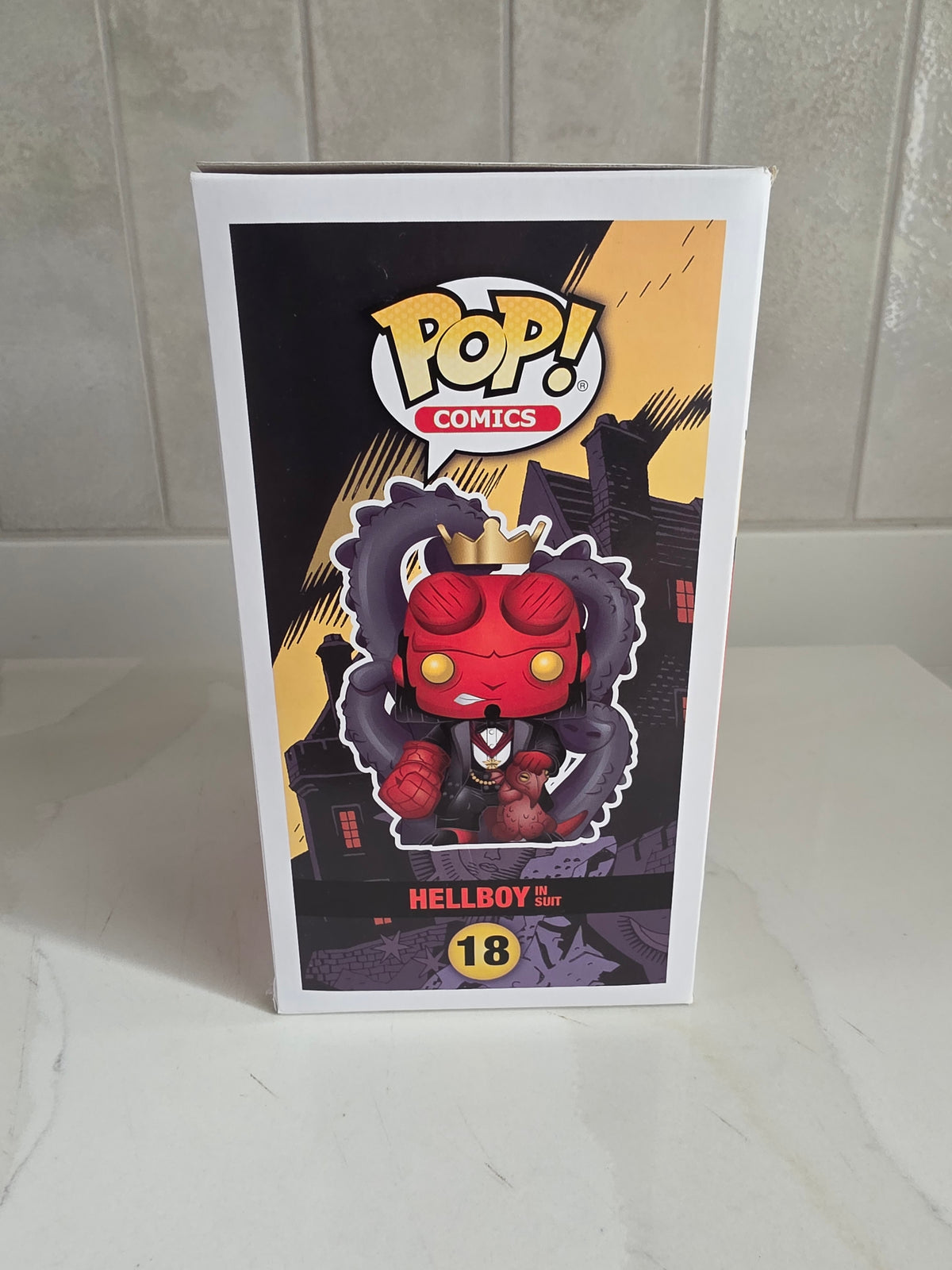 Funko Pop! Comics Hellboy in suit 18 (pre-owned)